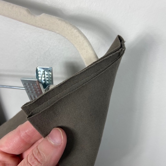 Aritzia TNA Atmosphere Leggings Taupe Size Medium - Picture 10 of 11